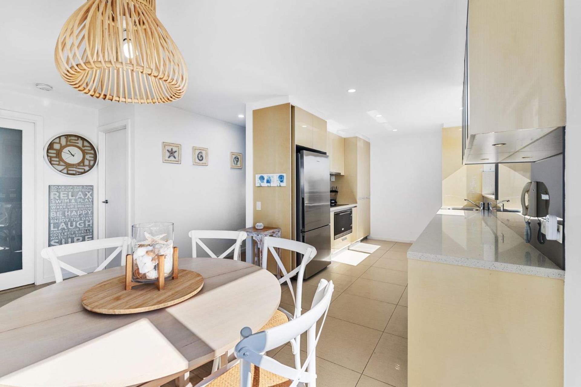 Shoreline 9 Penthouse With Ocean Views 헤이스팅스 포인트 외부 사진