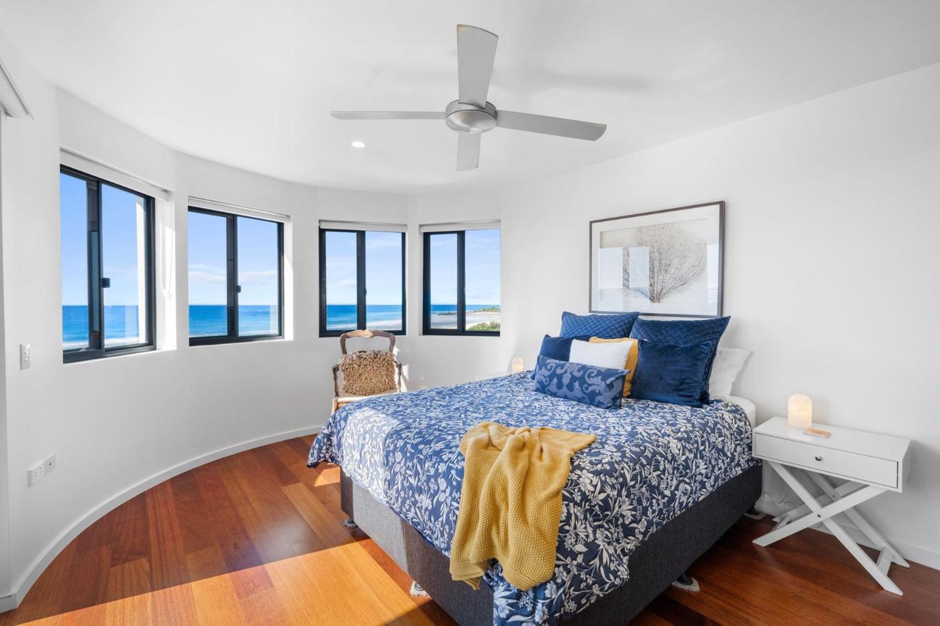 Shoreline 9 Penthouse With Ocean Views 헤이스팅스 포인트 외부 사진