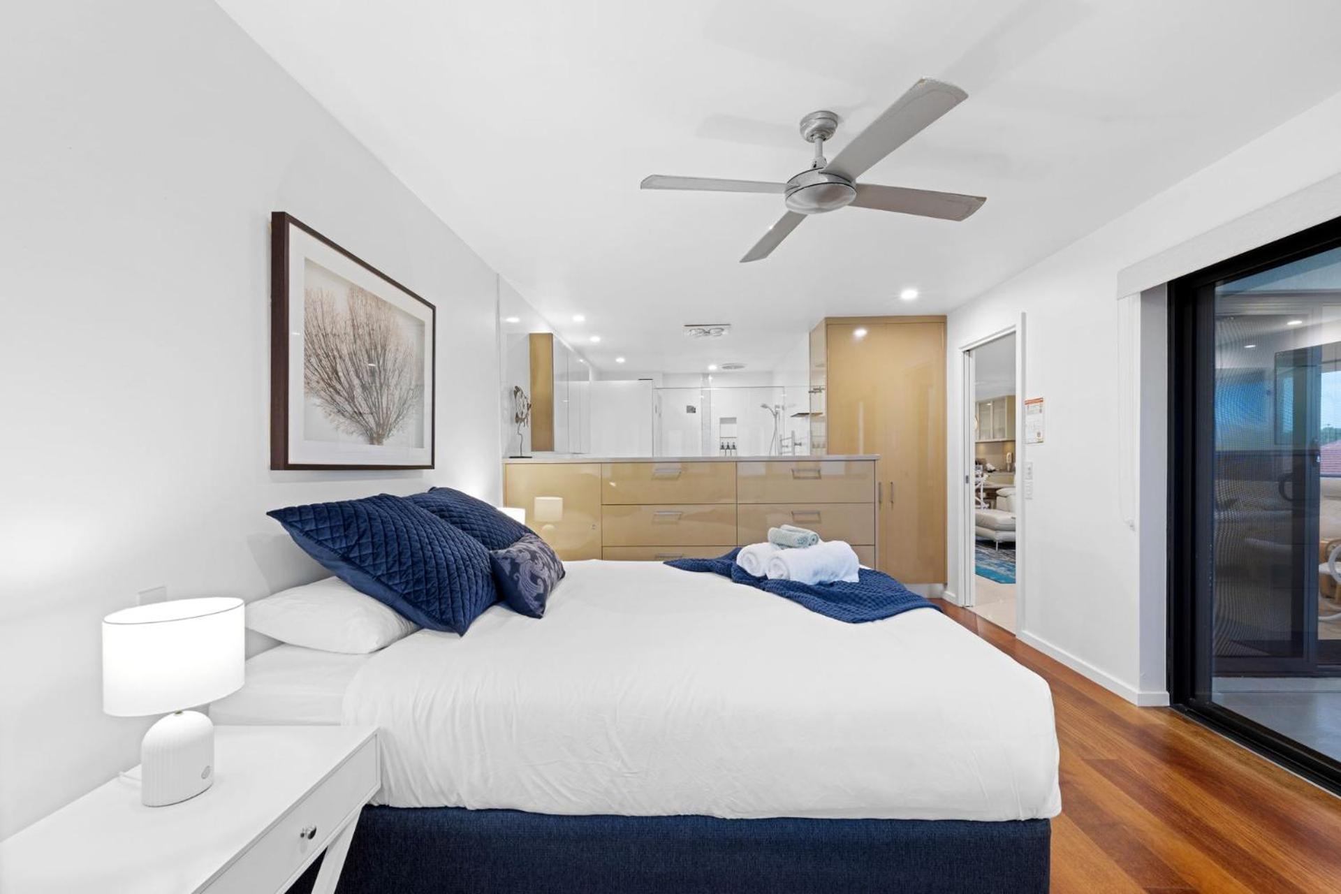 Shoreline 9 Penthouse With Ocean Views 헤이스팅스 포인트 외부 사진