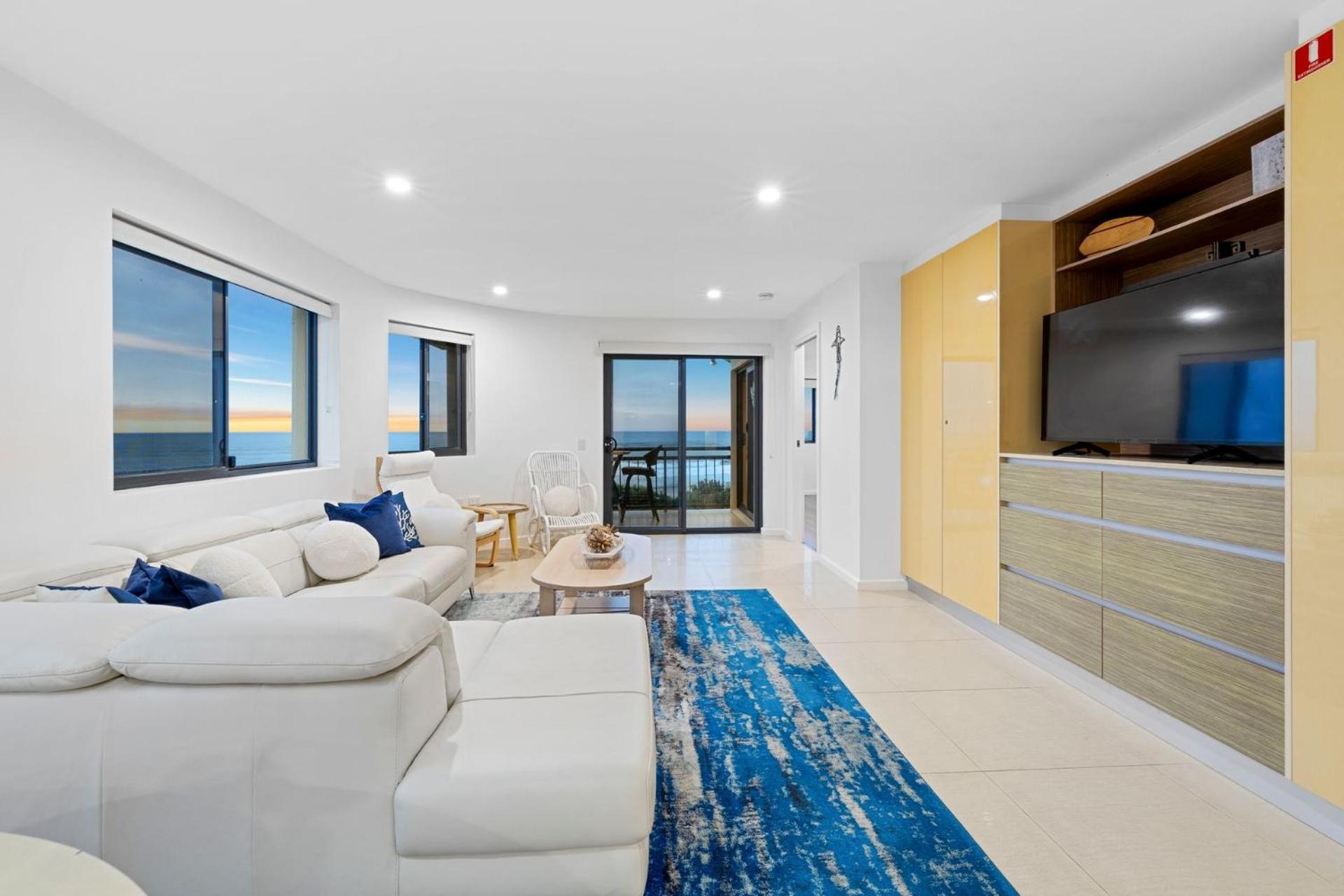 Shoreline 9 Penthouse With Ocean Views 헤이스팅스 포인트 외부 사진