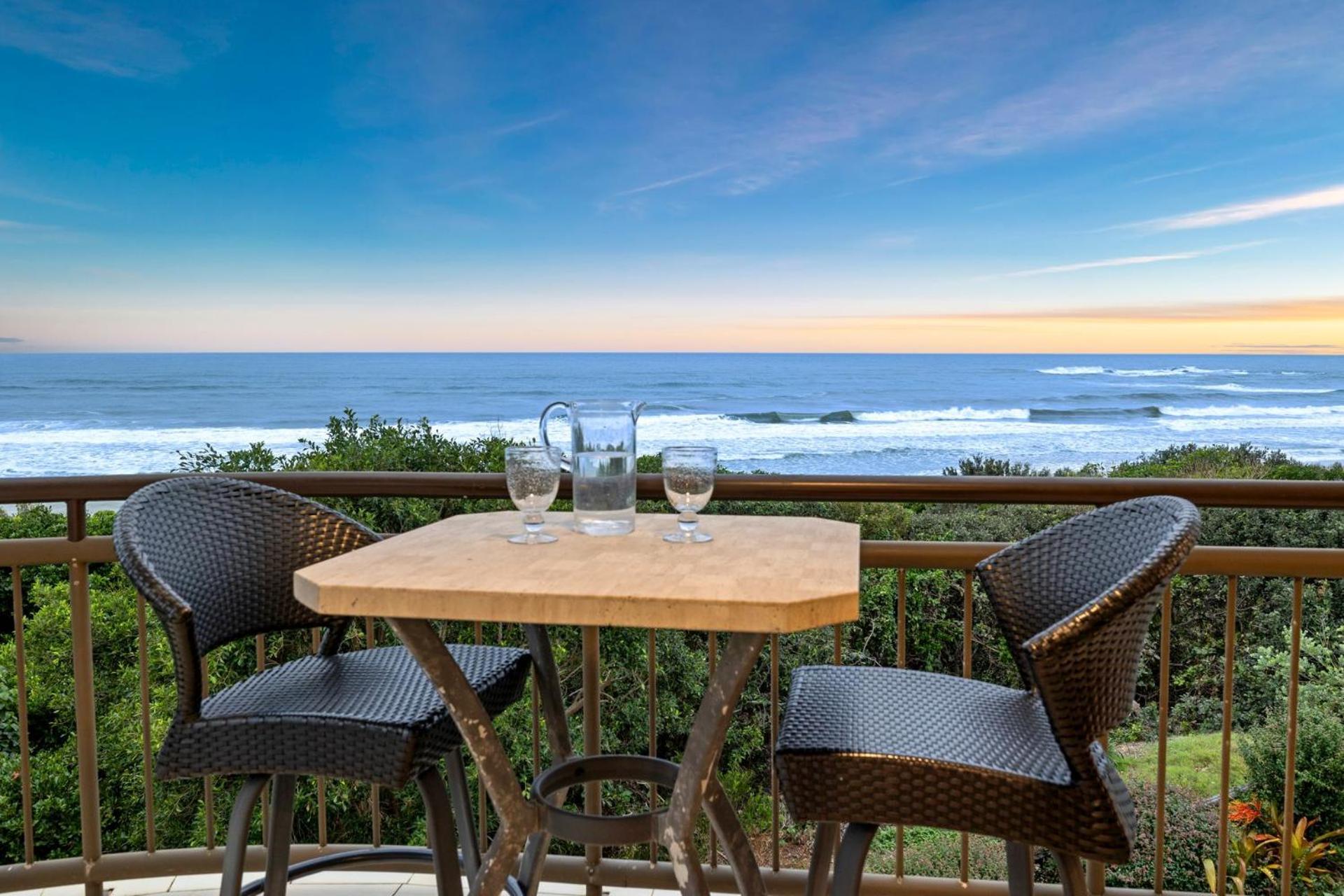 Shoreline 9 Penthouse With Ocean Views 헤이스팅스 포인트 외부 사진