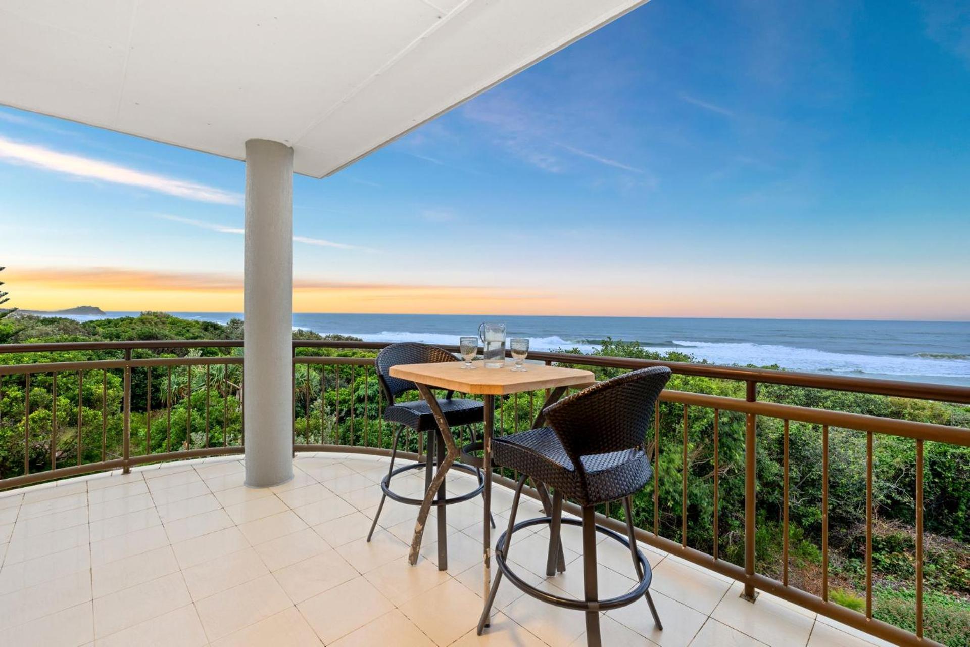 Shoreline 9 Penthouse With Ocean Views 헤이스팅스 포인트 외부 사진