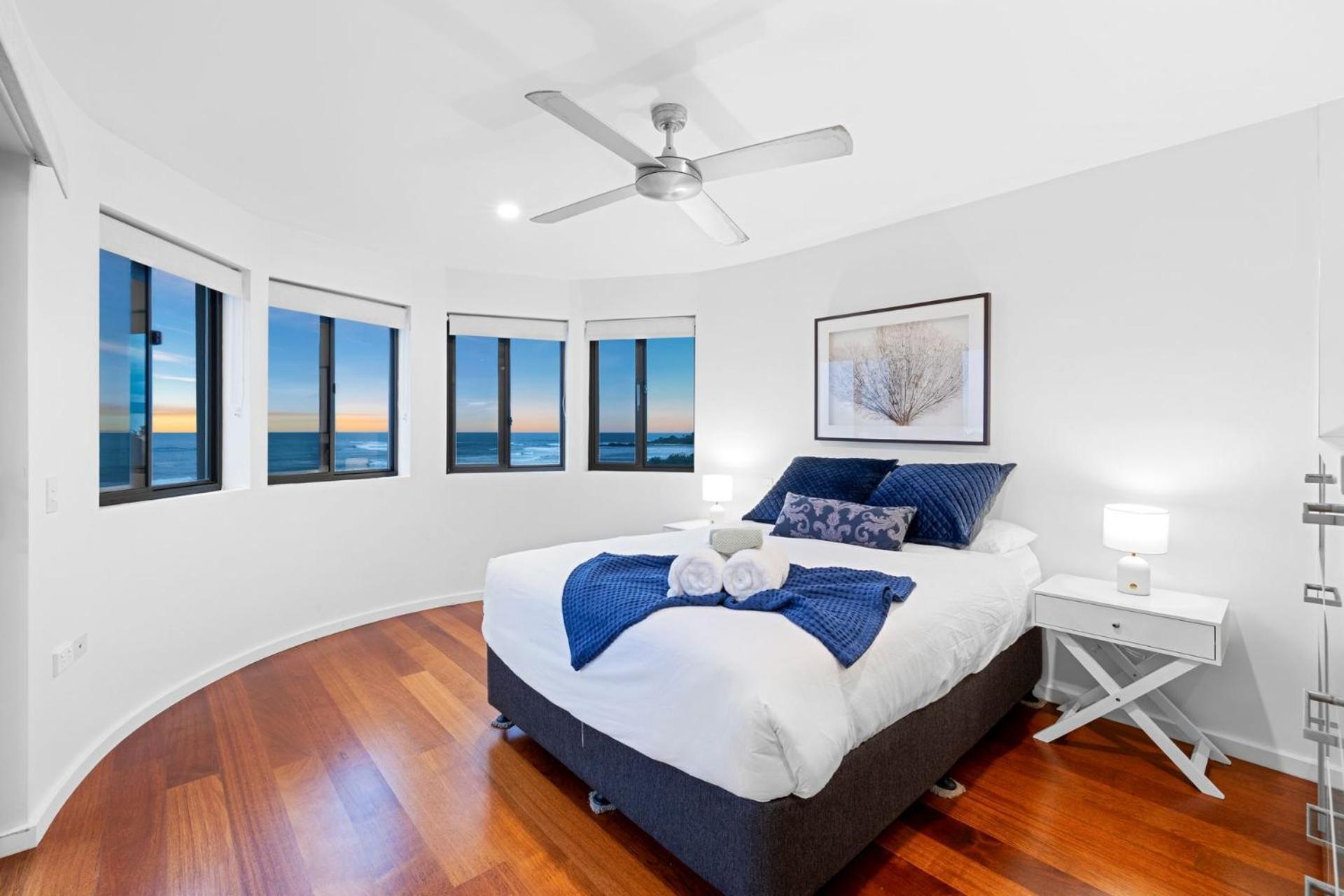 Shoreline 9 Penthouse With Ocean Views 헤이스팅스 포인트 외부 사진